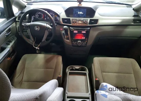 2016 Honda Odyssey Se z USA, uszkodzony, nr VIN 5FNRL5H39GB100250